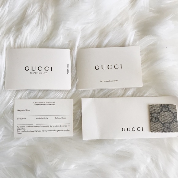 Gucci Padlock Small GG Shoulder Bag - Picture 4 of 5